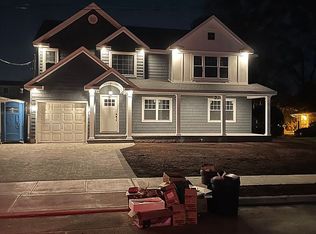 593 Derby Dr N, Oceanside, NY 11572