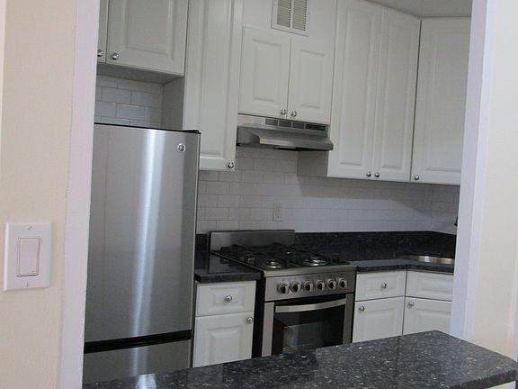 3rd image of 355 E 72nd St APT 7F