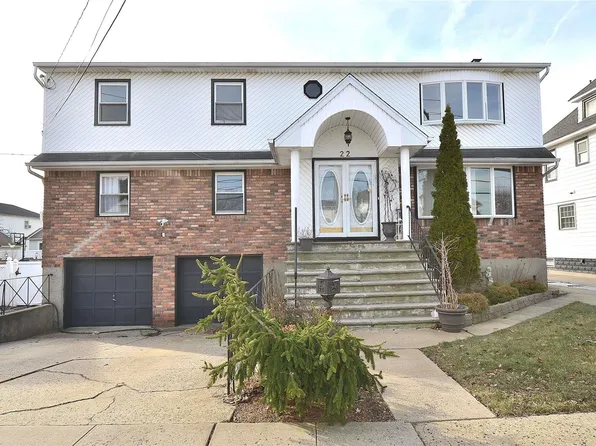 22 Wyoming Avenue, Lynbrook, NY 11563