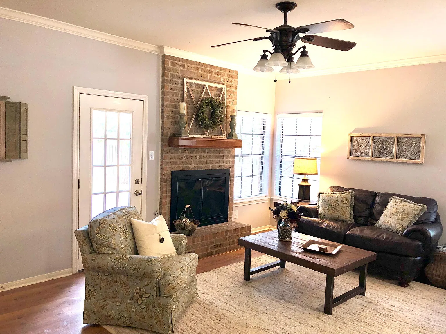 3 bed, 1386 sqft, $1,950 — Photo 3