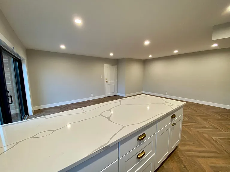 7548 Parkdale Ave #3B — Photo 8