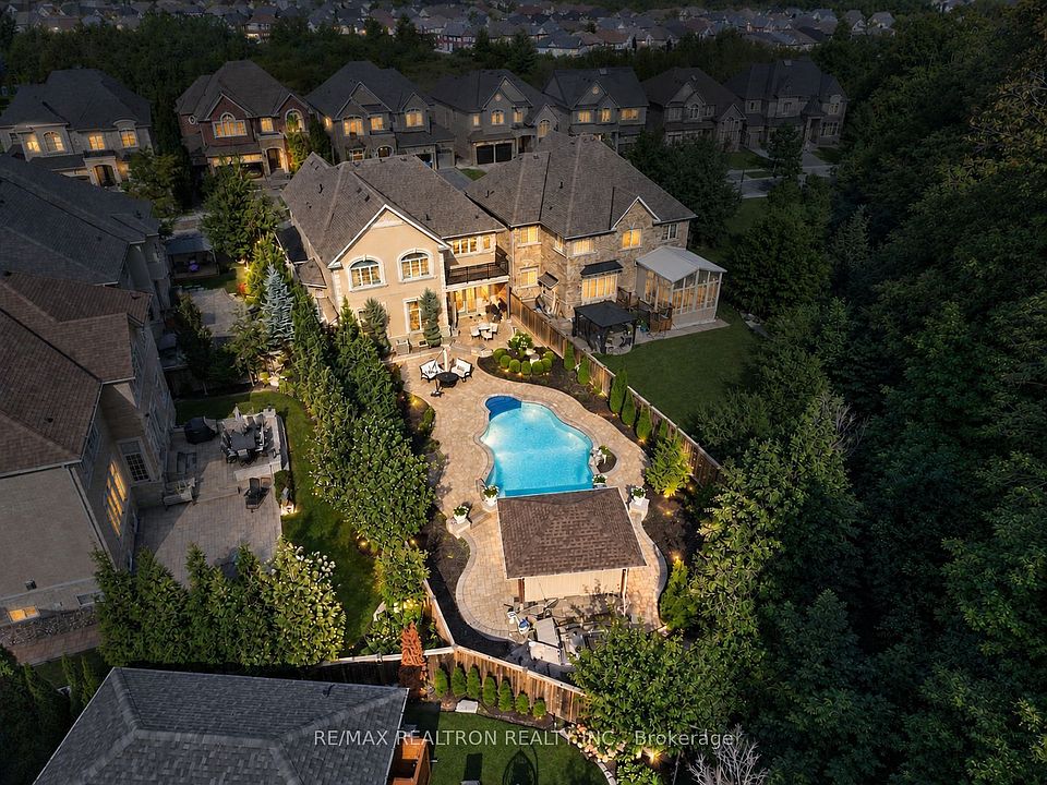 1st image of 283 Lady Valentina Ave