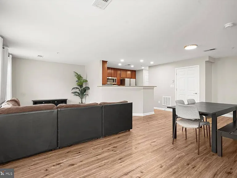 11214 Wortham Crest Cir — Photo 11