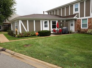 1054 Hampton Hbr #8201, Schaumburg, IL 60193