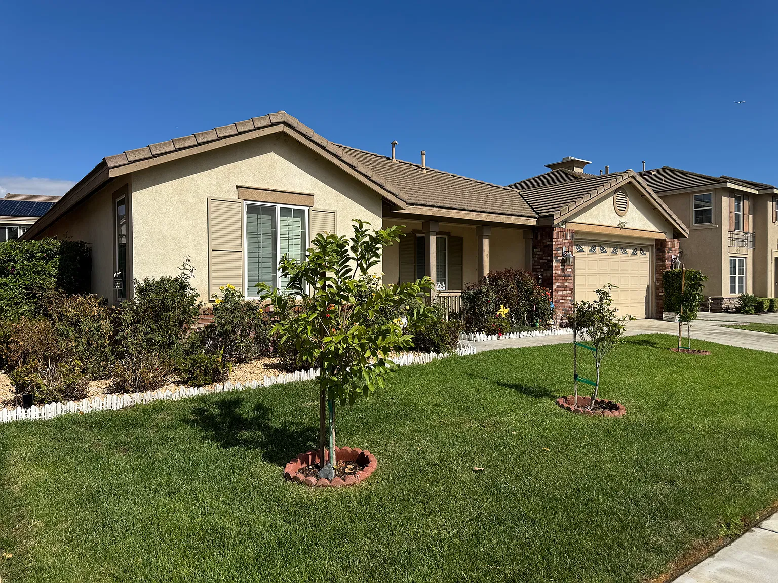 4 bed, 2993 sqft, $3,680 — Photo 3