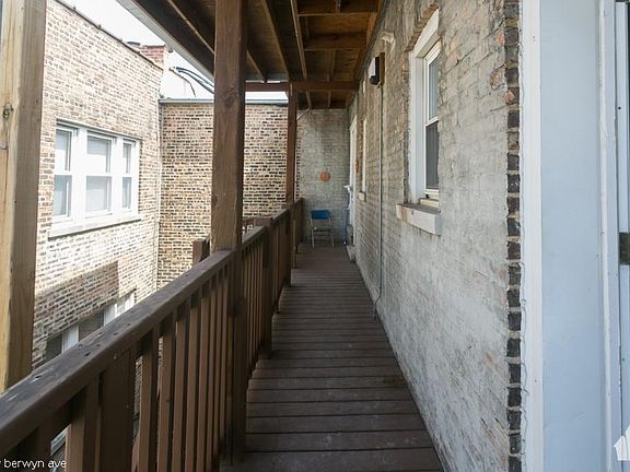 4th image of 1604 W Berwyn Ave #1621