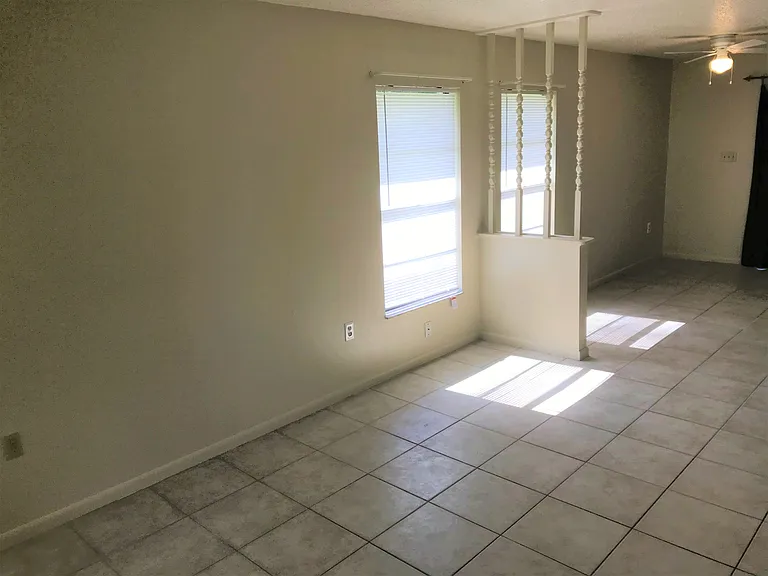 2806 46th Avenue Dr W — Photo 7