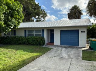 801 101st Ave N, Naples, FL 34108