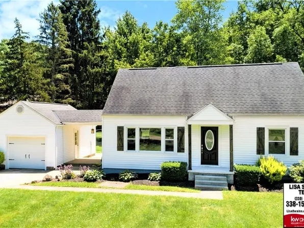 780 Center Rd, Akron, OH 44319