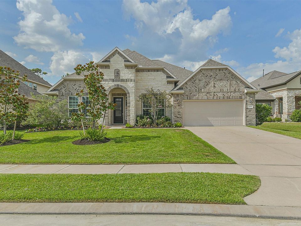 1st image of 32015 Autumn Orchard Ln