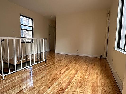 4th image of 58 W 72nd St APT 6C