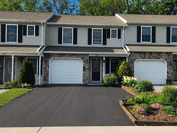 2nd image of 309 Pelham Ct