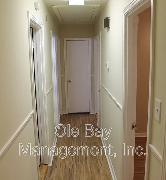 1002 Centerwood Dr — Photo 7