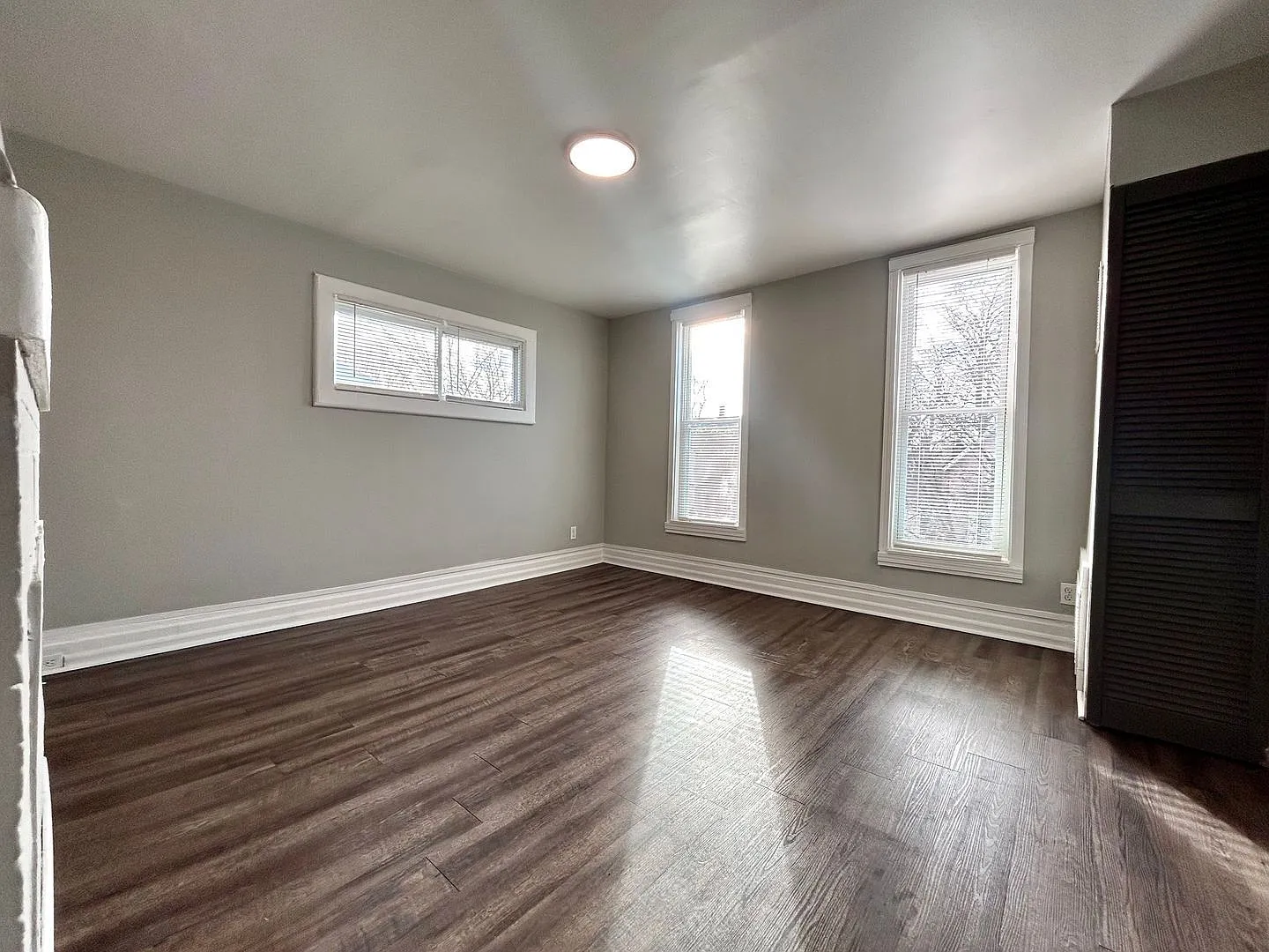 1 bed, 1.0 bath, 560 sqft, $895 — Photo 4