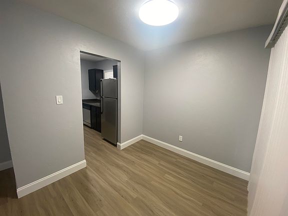 5th image of 1530 Live Oak Dr #D4