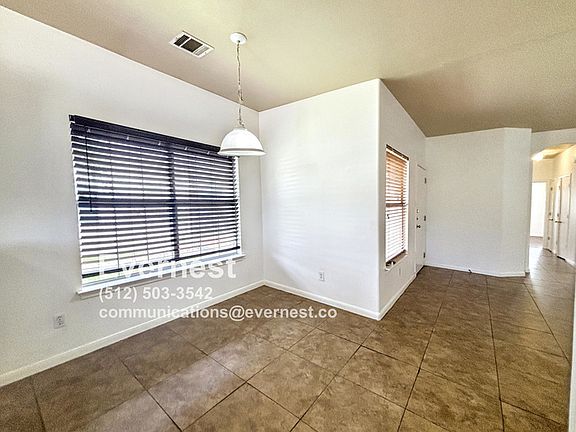 5th image of 2804 Southampton Way APT B