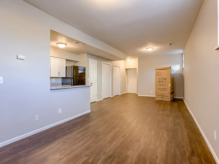 210 S 24th St #103 — Photo 12