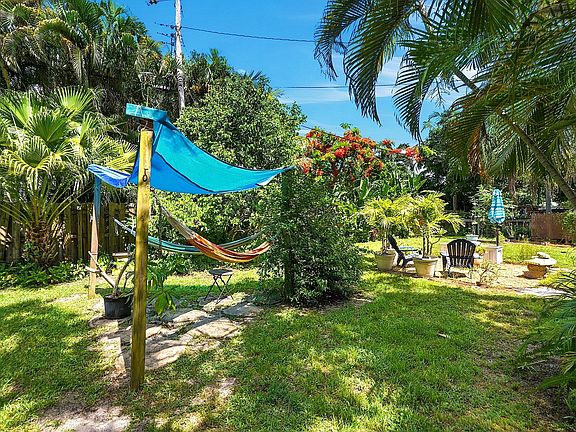 4th image of 2417 NW 7th Avenue