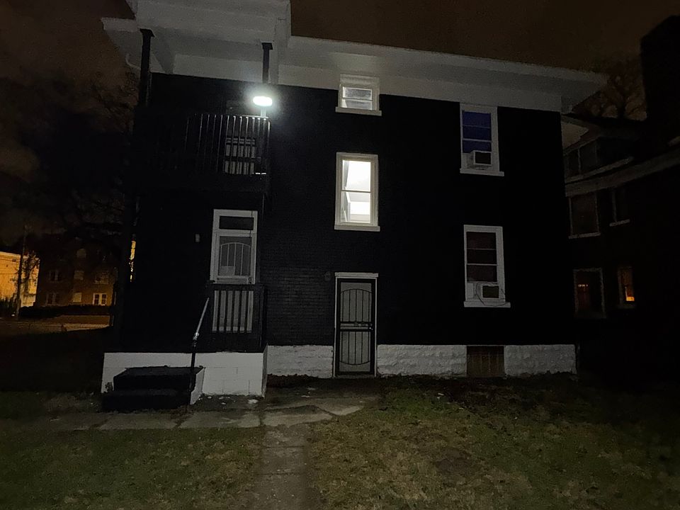 1st image of 3572 Van Antwerp Pl #1