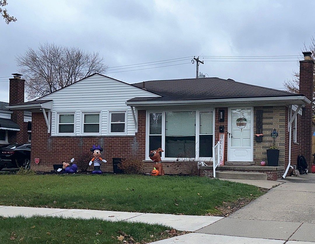 24601 Harmon St, Saint Clair Shores, MI 48080 Zillow