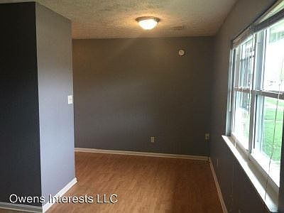 3rd image of 1817 Gerald Dr APT D