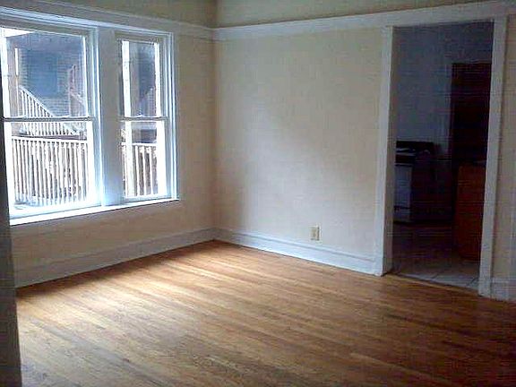 4th image of 7502 N Hoyne Ave #2112-3