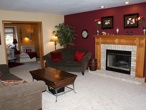 5th image of 8510 W Woodfield Ct