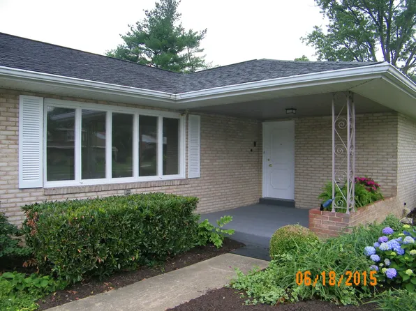 411 Larry Dr, Harrisburg, PA 17109