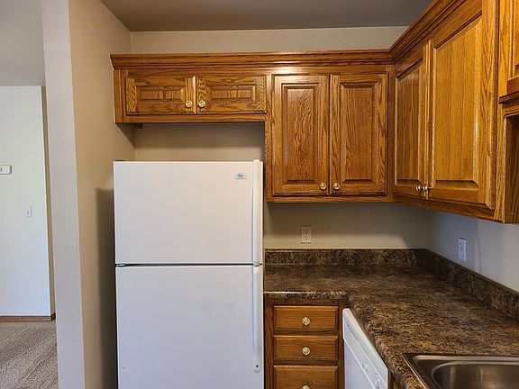 5th image of 1 Southridge Dr APT 6