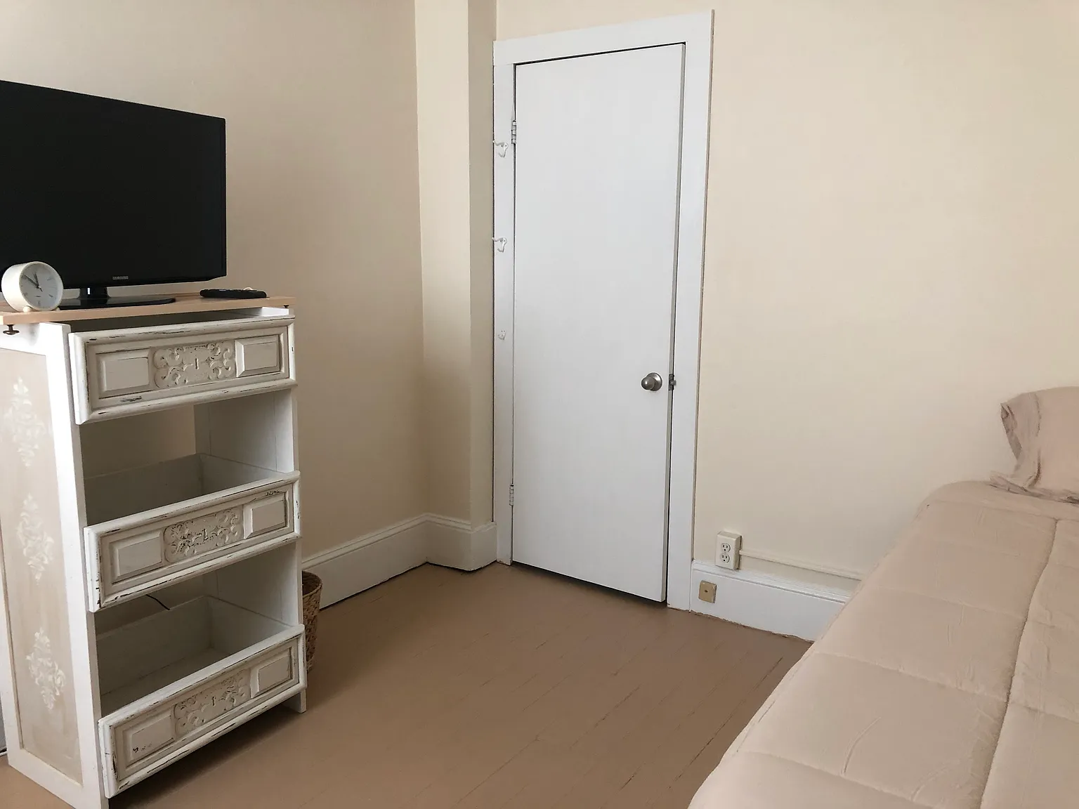 1 bed, 1164 sqft, $950 — Photo 2