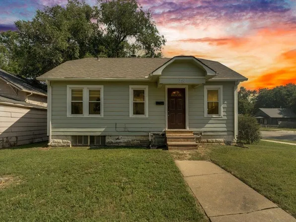 350 E Clark Ave, Augusta, KS 67010