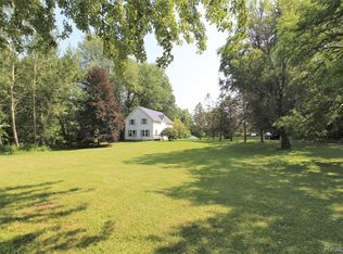 5125 Reynolds Rd, Marlette, MI 48453