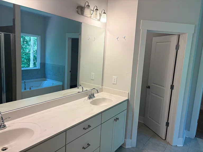 370 Crestbrook Ln — Photo 21