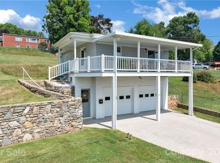 17 1/2 Allen St, Canton, NC 28716