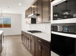 243 N Pecan Canyon Ln, Sahuarita, AZ 85629