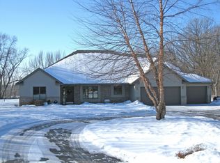 6117 106th St SE, Clear Lake, MN 55319