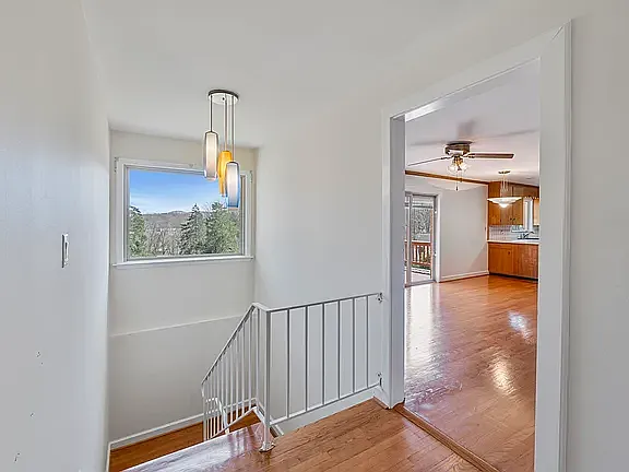 104 Cherokee Ct — Photo 12