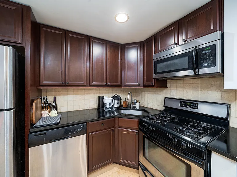 162 Steuben St #2 — Photo 1