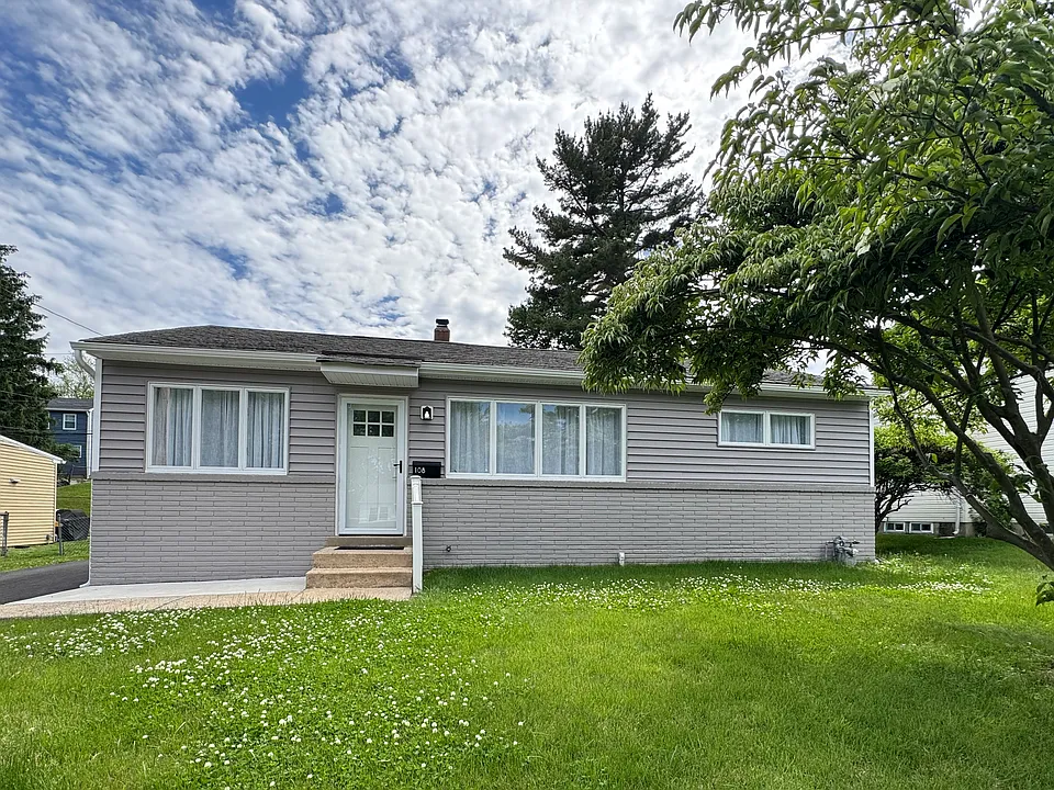 108 Fern Ave