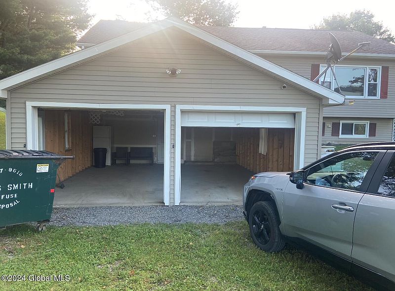 3rd image of 104 Brunner Road