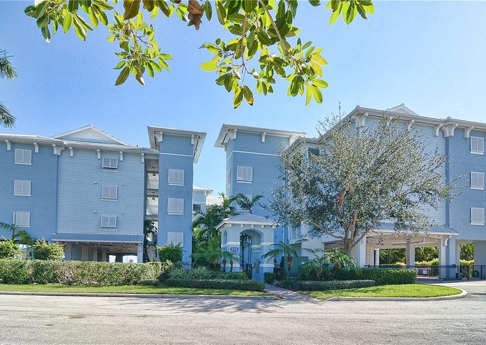 1st image of 215 NW Flagler Ave APT 206