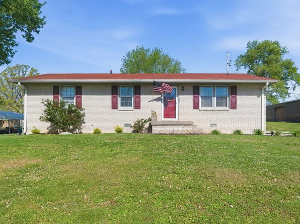 108 Chestnut Dr, Dickson, TN 37055