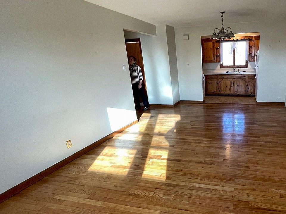 1st image of 154-11 22nd Ave Floor 2
