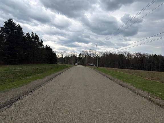 5th image of 1687 Wahlgren Rd