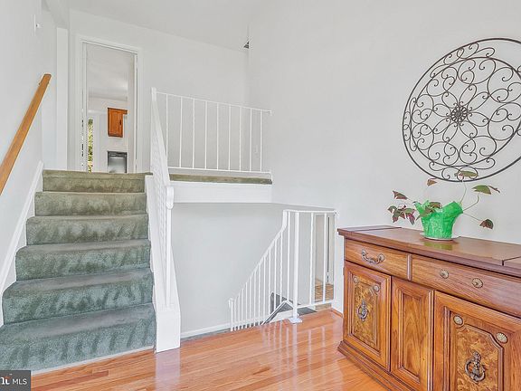 5th image of 7406 Beverly Manor Dr