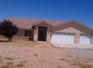 8837 Bellflower St, Oak Hills, CA 92344