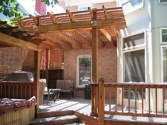 4th image of 1212 Josephine St