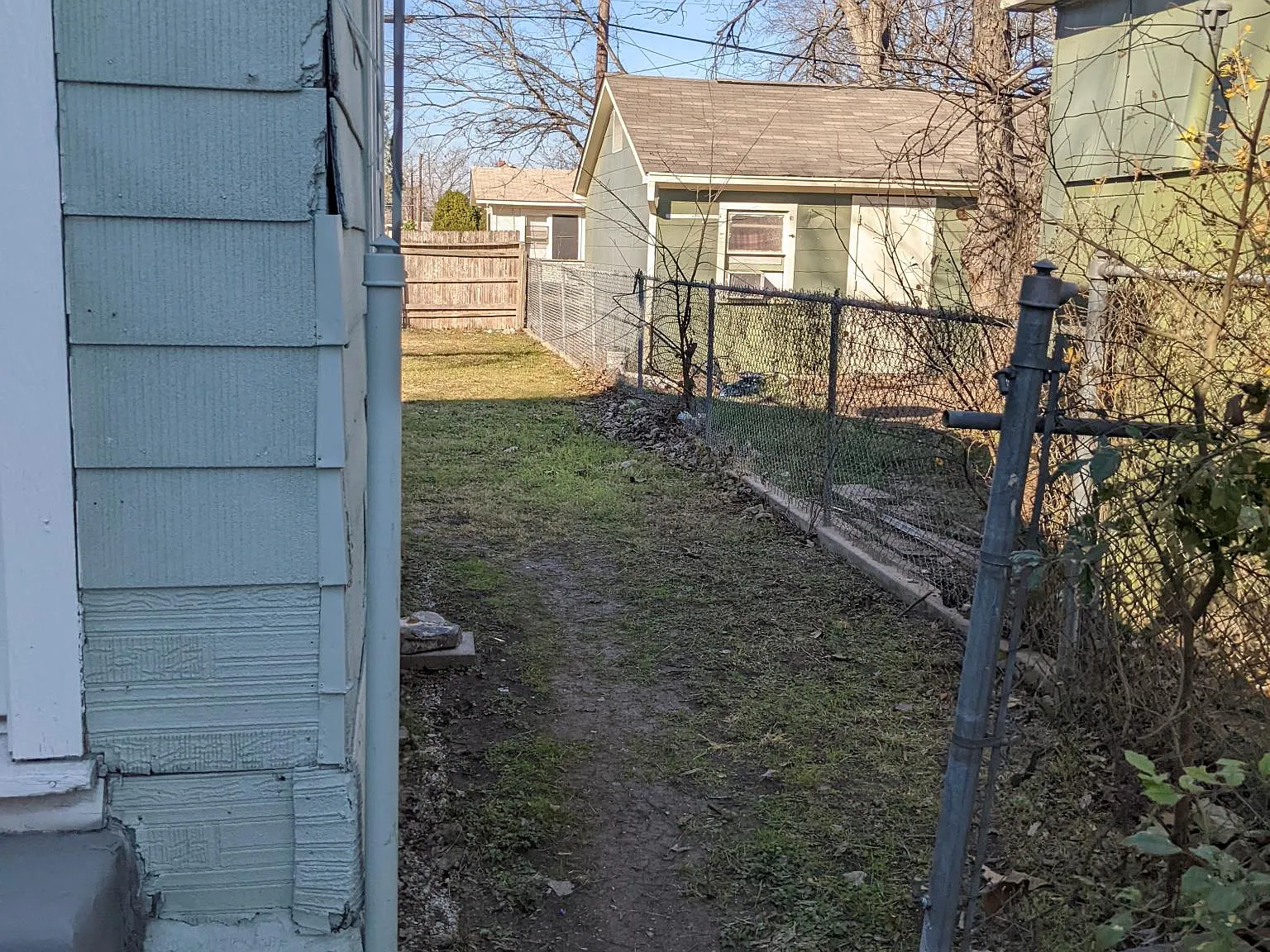 3 bed, 860 sqft, $1,500 — Photo 4