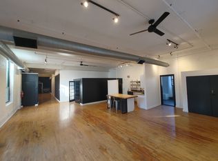 17 N Elizabeth St #2R, Chicago, IL 60607