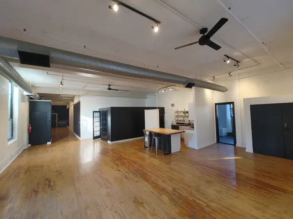 17 N Elizabeth St, Chicago, IL